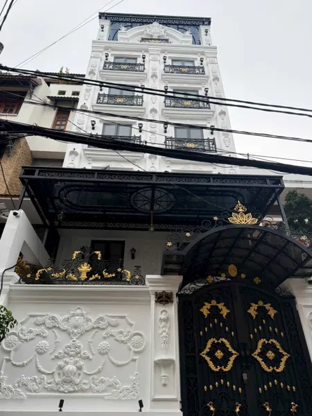 SIÊU PHẨM CĂN HỘ DỊCH VỤ MẶT TIỀN ĐƯỜNG TẠI GÒ VẤP 
ĐANG CHO THUÊ DÒNG TIỀN 169TR/THÁNG HỢP ĐỒNG CÒN 3 NĂM