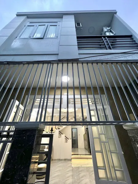 📌📌📌LÀM VIỆC TRỰC TIẾP GIÁ TỐT !!! Bán Nhà 2 Tầng  k83/ Huỳnh Ngọc Huệ
