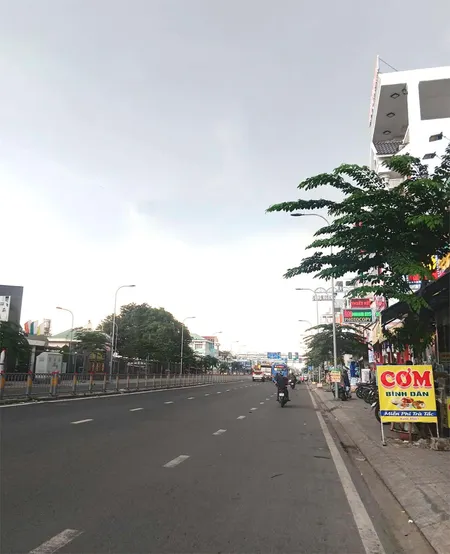 BÁN NHÀ - BÌNH TÂN - 3 TẦNG - 4 X 12M - HẺM XE HƠI - NHỈNH 4 TỶ