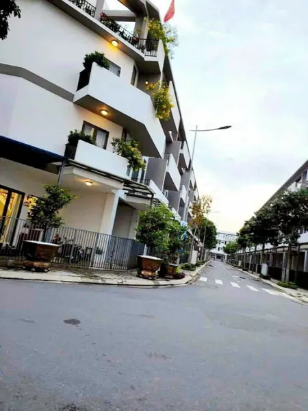 ⭐️⭐️ Nhà Khu The Pearl Riverside SHR 4 tầng 90m2, Vuông – Nguyễn Văn Tuôi Long An