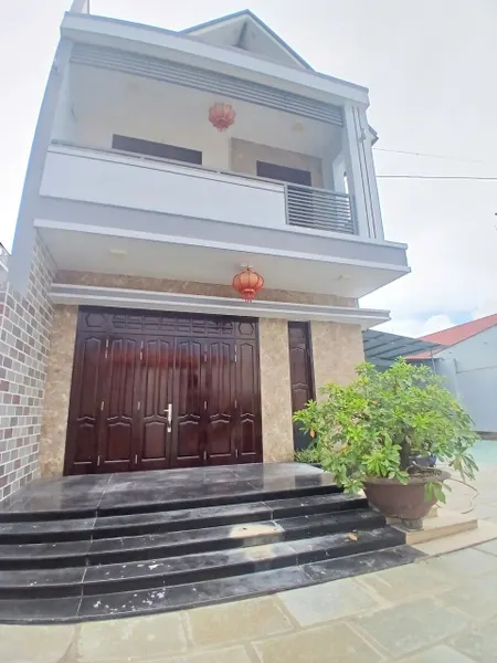 Bán nhà biệt thự mái Thái xã Diên Toàn Diên Khánh, Khánh Hòa. Đường oto vào sân tận nơi.