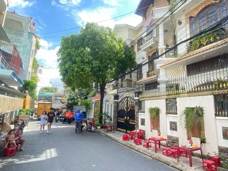 BDS HVL 💥Chính Chủ Gửi 💥 BÁN KHUÔN ĐẤT XÂY TÒA NHÀ GẦN SÂN BAY – KHU VĂN PHÒNG ETOWN CỘNG HÒA, QUẬN TÂN BÌNH
