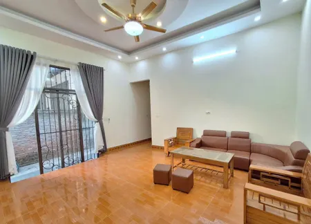 Bán đất tặng nhà C4 diện tích 60m2 mặt 10.8m giá 3.6 tỷ