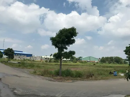Bán đất 1584.3m² ngang 34,5m giá 18.8 tỷ Phường Tân Khánh