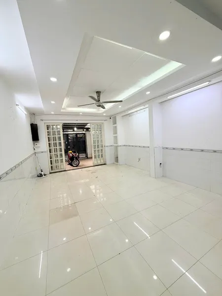Bán nhà phố HXH 5m Phạm Văn Hai, gần Lê Văn Sỹ, 5x19m, 4 Tầng, 1 đời chủ, 14,9 tỷ.