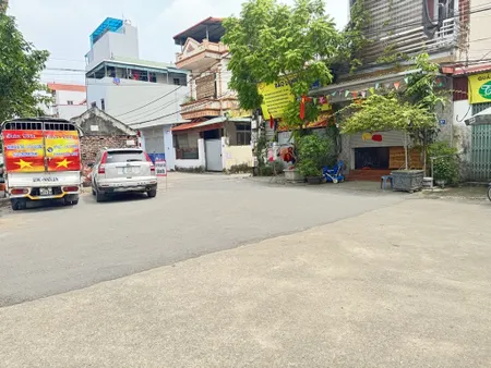 Siêu phẩm ô tô dừng đỗ ngày đêm kinh doanh. Gần cầu Nhật Tân,đường Võ Nguyê  Giáp - Ngọc Chi - Vĩnh Thanh - Hà Nội