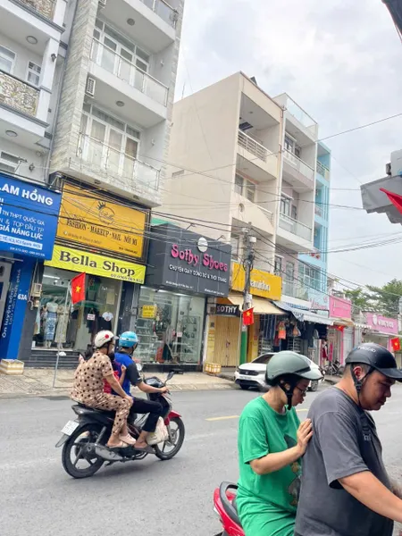 Bán nhà  Mt mai van vinh . 76m² ngang 3,8m giá 18 tỷ Phường Tân Hưng 0942.18.38.68 E Huy