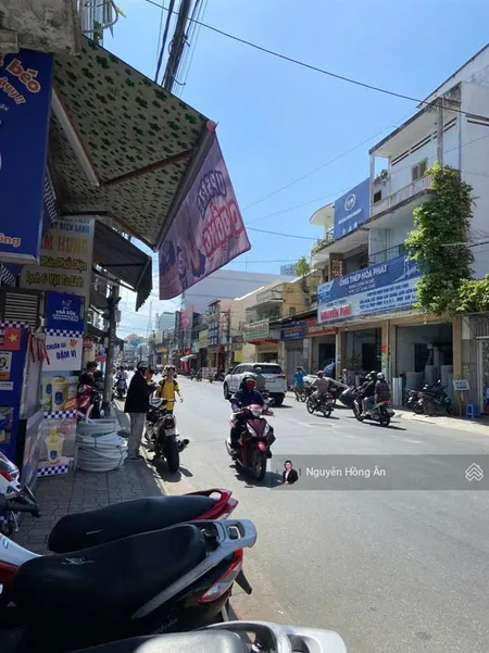 Cần tiền giảm mạnh 2,5 tỷ bán gấp miếng đất tặng nhà ngay mặt tiền đường trần quý cáp nha trang