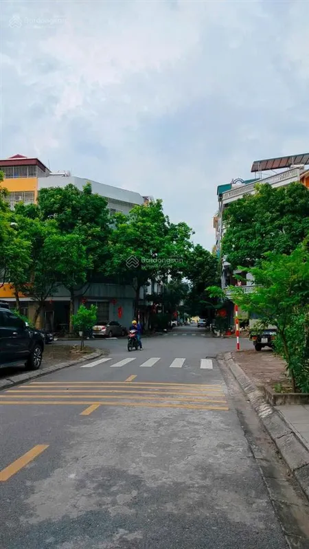 Chính chủ cần bán gấp 100m2 đất mt 5m phố phạm khắc quảng đường ô tô gần hồ, công viên, trường học