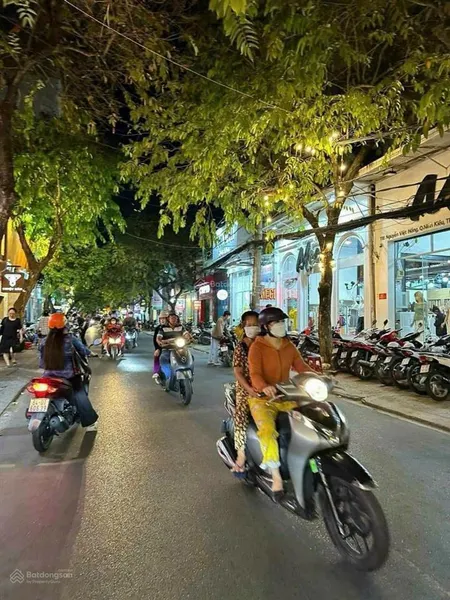 Bán nền tặng nhà mt nguyễn việt hồng, gần công viên lưu hữu phước, bệnh viện đa khoa thành phố