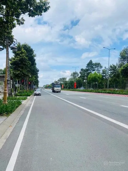 Mặt tiền đường hùng vương 10x32