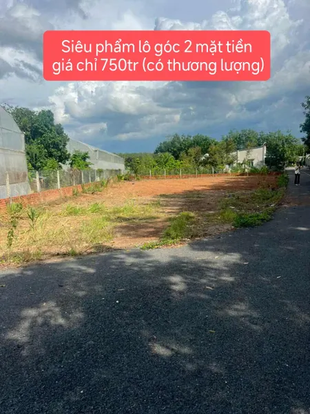 Duy nhất 1 lô góc 2 mặt tiền vị trí trung tâm, dân cư hiện hữu, rất thuận tiện kinh doanh