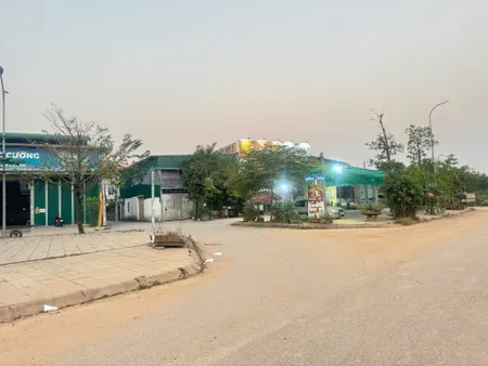 Duy nhất còn 1 lô đường thông trải nhựa ô tô chạy vòng quanh đất giá nhỉnh 6 tỷ Vĩnh Thanh,Vĩnh Ngọc