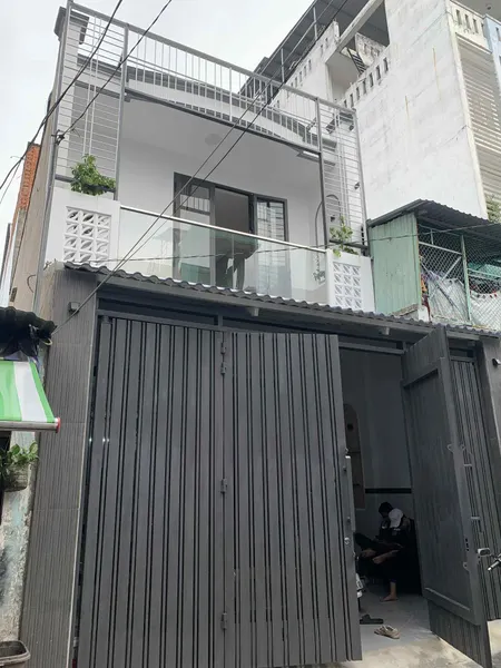 BÁN NHÀ TÂN PHÚ - NGAY HOÀ BÌNH - CẠNH ĐẦM SEN - 5.2x18 - HẺM XE TẢI - VỊ TRÍ VIP