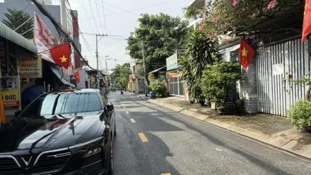 Bán căn nhà 2 tầng đẹp nhất phường linh trung tp thủ đức