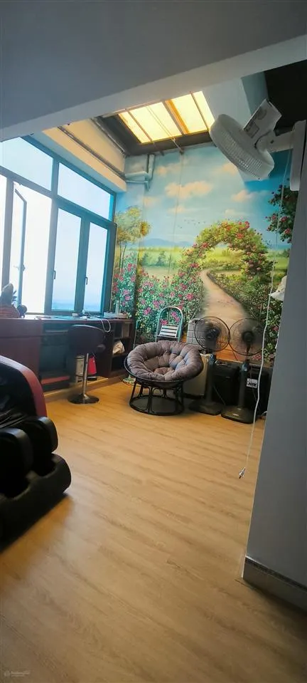 Cần bán penhouse cửa tiền home