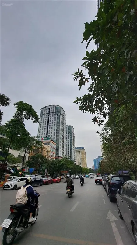 Bán gấp tòa ccmn lô góc hoàng quốc việt ô tô đỗ cửa, thang máy, 78m2, 7 tầng 18 tỷ 5