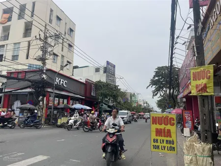 Bán nhà ngay chợ hiệp bình 52.4m2, nở hậu, 30m ra mặt tiền, giá 5.6 tỷ