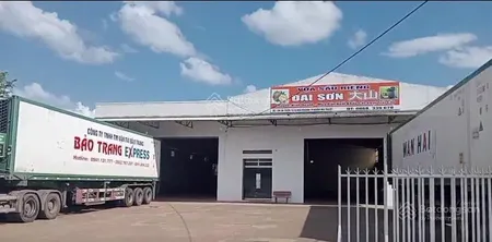 Kho, showroom 4500m2 ql14 buôn ma thuột cho thuê 55triệu/tháng hoặc bán 26tỷ c.nga 0965 998 ***