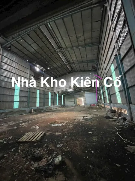 Chuyển nhượng lô đất + nhà kho Cầu châu đốc