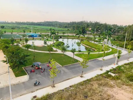 Bán đất nền  100m2 - Mặt tiền đường 60m - Cách sân bay 5 phút - Chỉ 12triệu/m2 -Pháp lý chuẩn