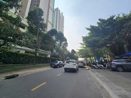 BÁN LÔ ĐẤT TRỐNG TRỤC NGUYỄN VĂN HƯỞNG – THẢO ĐIỀN, TP. THỦ ĐỨC