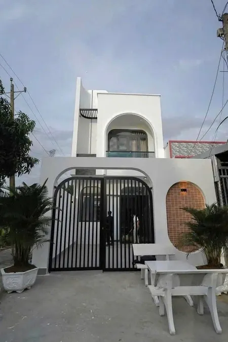 Nhà Phố Liền Kề gần cổng 11 - Biên Hoà