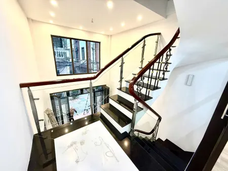 BÁN NHÀ ĐÔNG NGẠC – 42M² – 5 TẦNG – GIÁ 12.6 TỶ – BẮC TỪ LIÊM