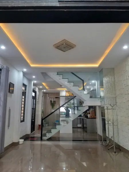 📌📌📌LÀM VIỆC TRỰC TIẾP GIÁ TỐT !!! Bán Nhà 3 tầng mặt tiền Đầm Rong 2