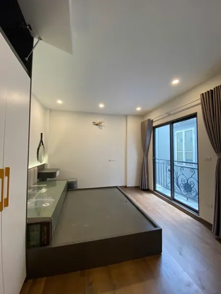BÁN NHÀ ĐẸP – TRUNG TÂM PHÚC LỢI, LONG BIÊN  5 TẦNG – FULL NỘI THẤT – 5.3 TỶ