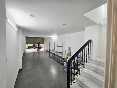 NHÀ ĐẸP ĐỊNH CÔNG - FULL CÔNG NĂNG - Ở NGAY- GẦN KHU ĐÔ THỊ ĐỊNH. CÔNG 32m, 5T, mt 5m, giá 6,5 tỷ