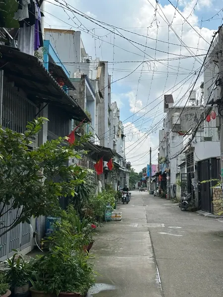 Bán nhà Gấp HXH liên khu 4-5 Bình Tân