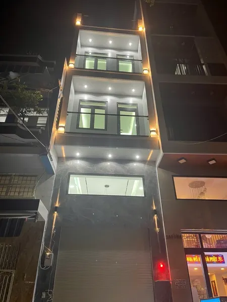 Bán nhà 39m² - 5 Tầng - Hẻm ôtô 8m , ngang 3,5m , giá 10.5 tỷ Phường Bình Thới