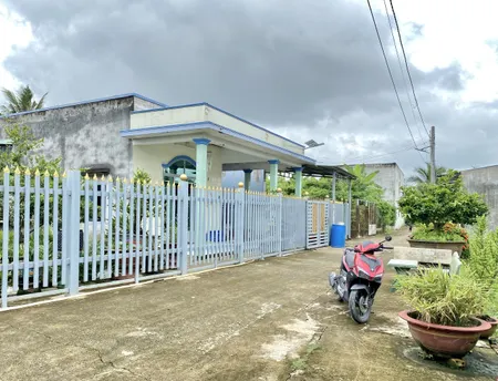 Bán đất 148m² ngang 6,6m giá 990 triệu Xã Long Cang