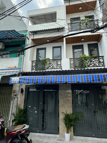 Nhà HXH 8m Huỳnh Thiện Lộc, 28m2, 3 tầng, 3PN, chỉ 4.68 tỷ TL, Nhà đẹp