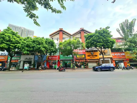 BÁN NHÀ MẶT PHỐ NGUYỄN VĂN LỘC. 95M2 - 5 TẦNG. KINH DOANH ĐỈNH.