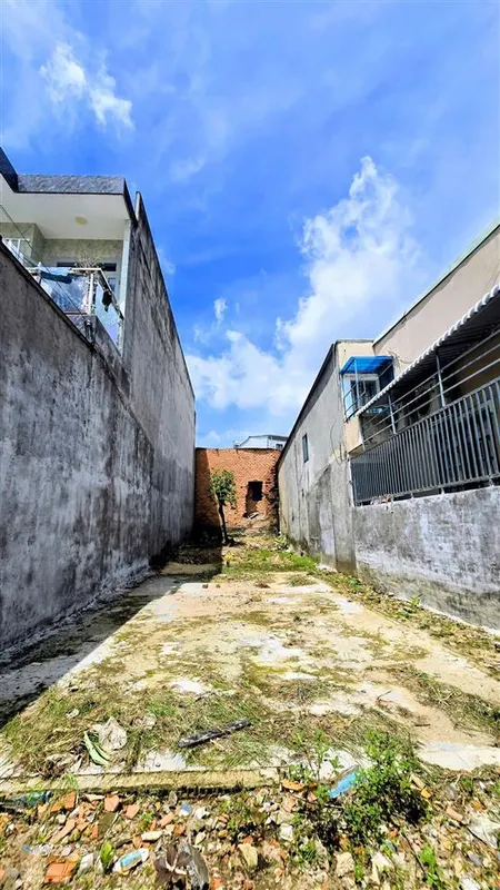 Đất thổ cư đường xe hơi ngay nhà thờ trinh vương (5*20)