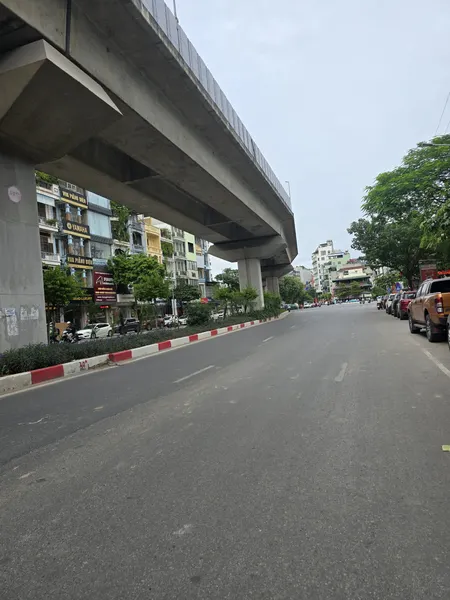 SIÊU HIẾM-SIÊU PHẨM MẶT PHỐ LA THÀNH- TIỀN ÍT THỊT NHIỀU LÀ CÓ THẬT