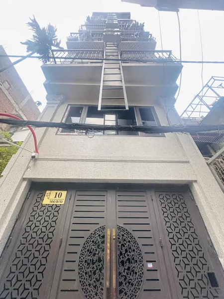 BÁN TÒA CCMN,CHDV NGÕ 144 QUAN NHÂN,DT93/107M2,26 PHÒNG KK,DOANH THU 150 TRIỆU/THÁNG