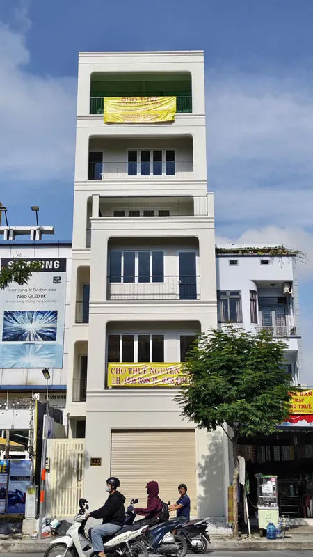Cho thuê nhà phố 1 trệt 5 lầu, tổng diện tích sử dụng 700m^2 ở Gò Vấp