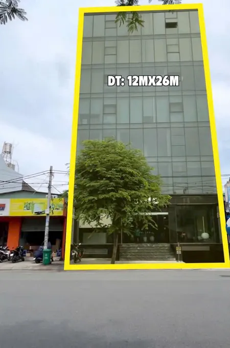 Bán nhà mặt tiền 12.5x30m giá 100 tỷ Đường Phạm Văn Bạch