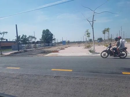 Bán gấp lô góc 408m2 mặt tiền QL50, dự án Tân Lân Riverside, Cần Đước, Long An, giá rẻ