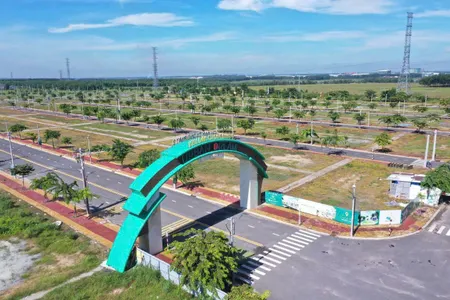 SỞ HỮU🌿ĐẤT ĐẸP - GIÁ HỢP LÝ
📍 Vị trí ĐẮC ĐỊA TẠI : Huyện Bàu Bàng - Tỉnh Bình Dương