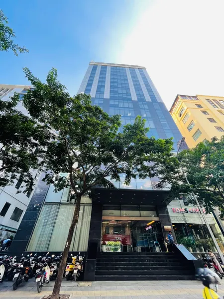 Do thay đổi mô hình nên cho thuê lại 60-300-500m2 văn phòng Mobiphone Duy Tân, Cầu Giấy, giá ưu đãi