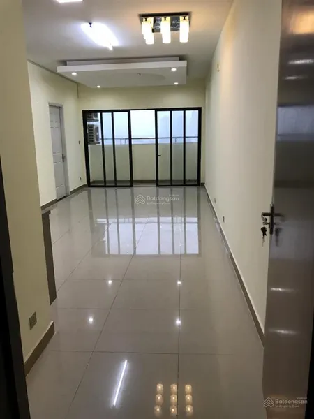 Nhà thật giá thật bán căn hộ usefull 654 lạc long quân 2 pn 1 wc có ban công nhà mới 0931 918 ***