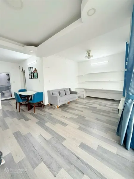 Chỉ 4,3 tỷ sổ hồng 65,8 m2 2pn 2wc ban công rộng có view ngay phan xích long