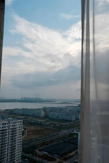 Căn hộ 2 ngủ 2 vs green bay garden tầng cao view siêu đẹp