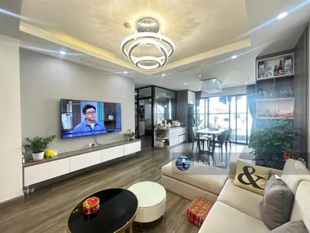 Bán tập thể tầng 2 chùa láng 60m 2 ngủ 2 wc thoáng sáng full đồ ở ngay