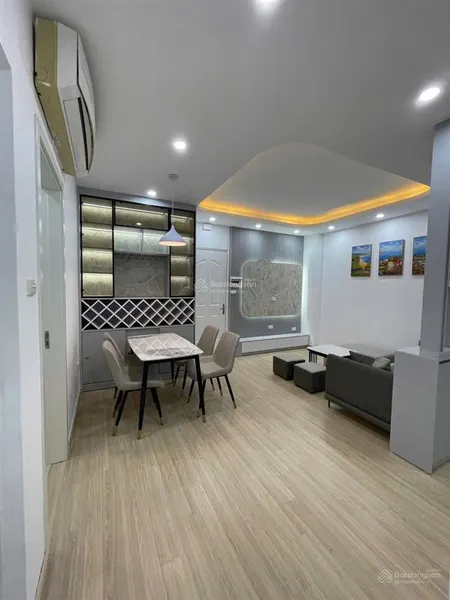 Bán căn hộ chung cư b11c nam trung yên 2n2w full nội thất, chỉ nhỉnh 5tỷ