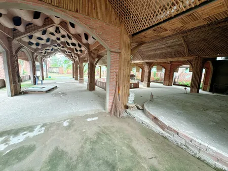 Cho thuê 2200m2 mặt bằng setup sẵn thuận tiện mở quán cafe hoặc khu du lịch nghĩ dưỡng